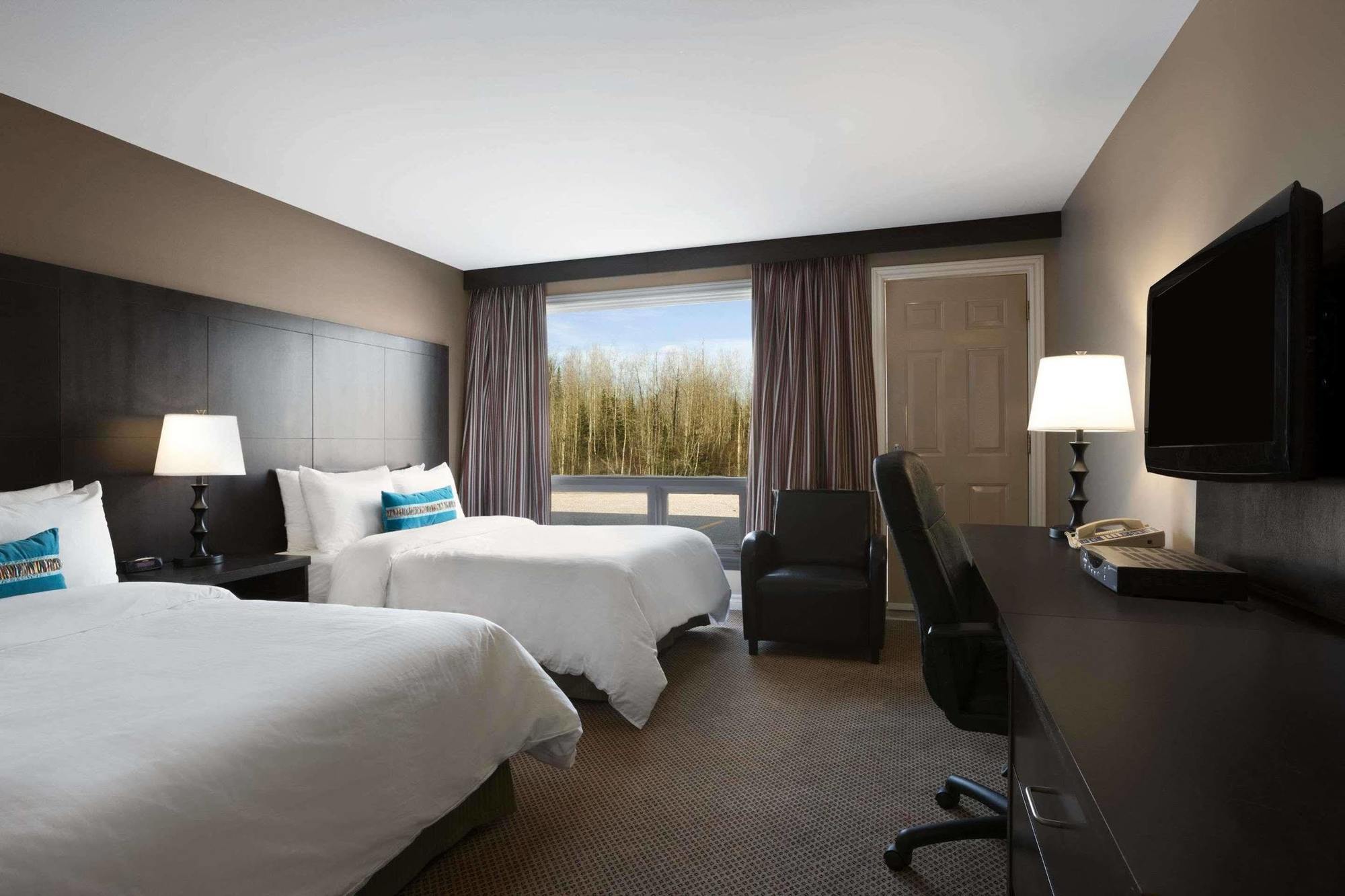 Travelodge By Wyndham Капускасинг Экстерьер фото